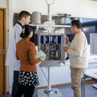 Vaisala experts - training and maintenance